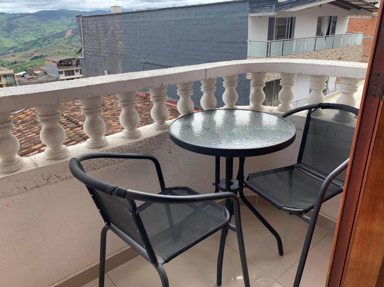 Yarumal Hotel Alcatraz חדר תמונה